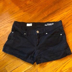 Gap short black shorts. Size 26. Great used condition.